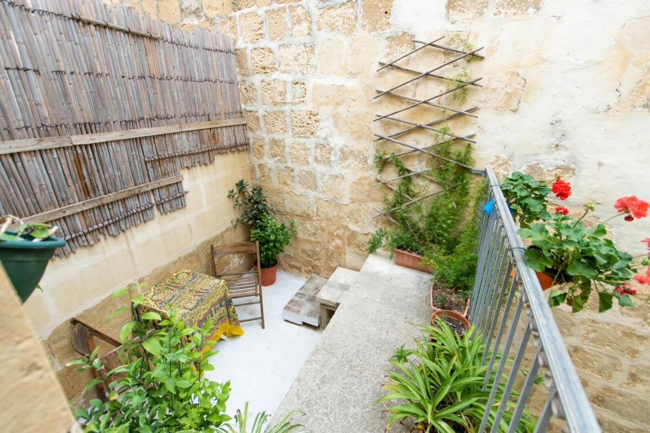 Maria Townhouse Heart Of Victoria B&B Exterior foto